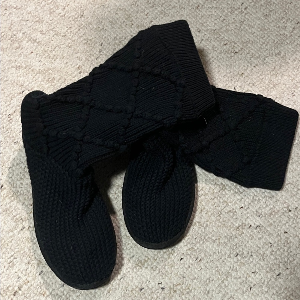 Ugg Cozy Black Sweater Knit Boots